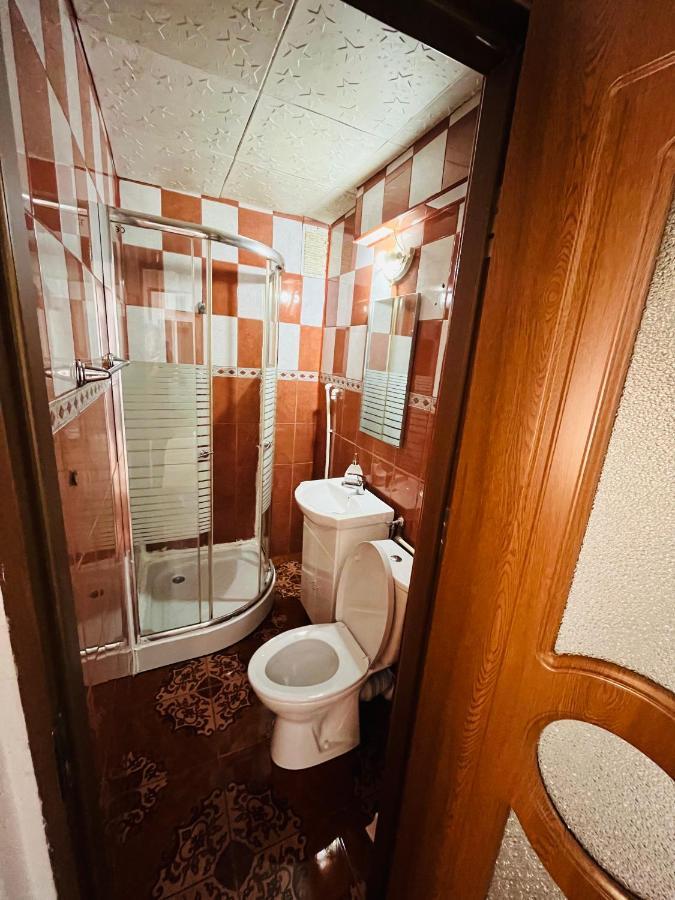 Appartamento Apartament Yasmy Orşova Esterno foto